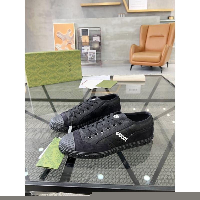 G*u*i casual shoes